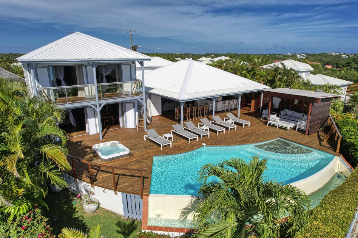 4.Location villa piscine Sainte Anne Guadeloupe_vue d'ensemble